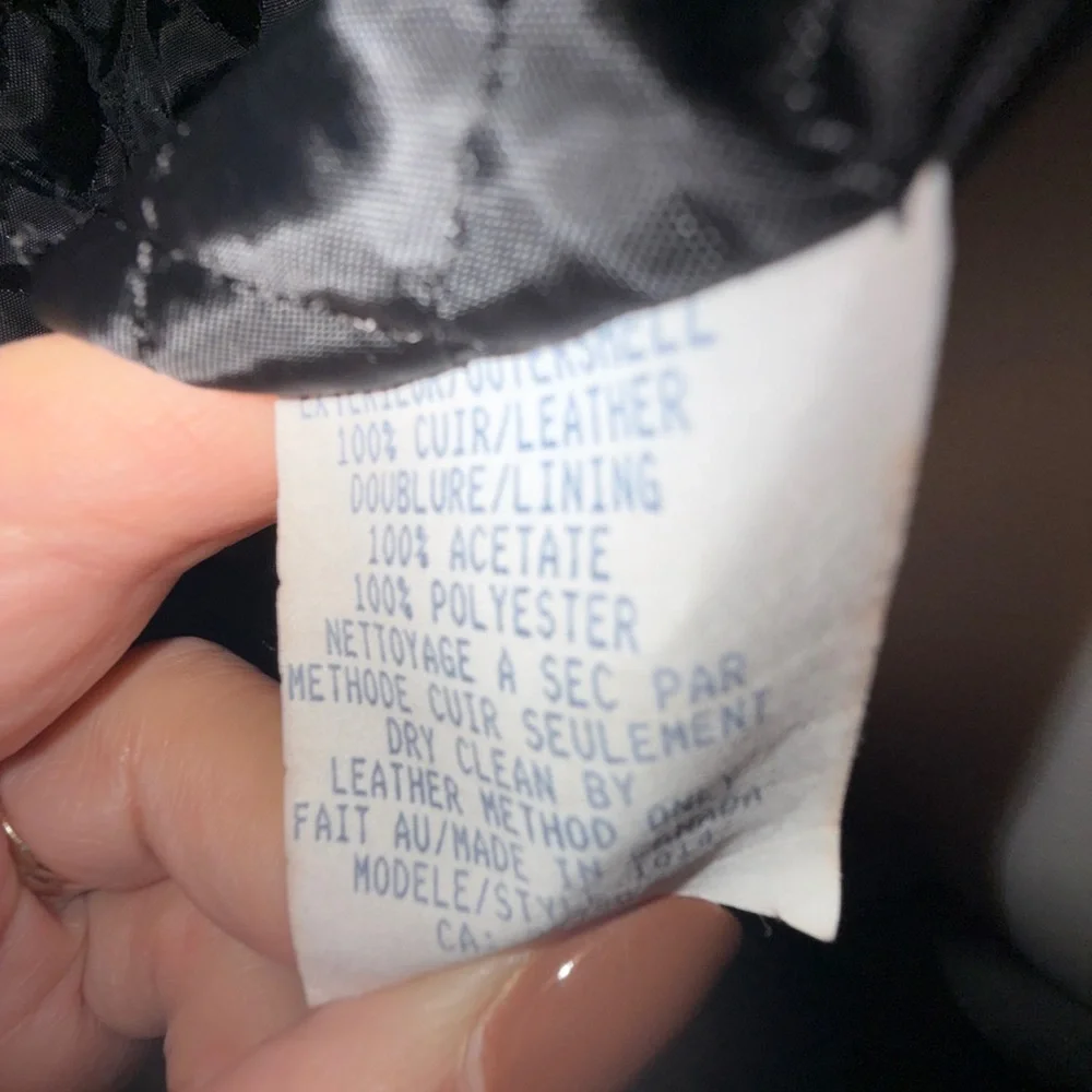 Mantique Black Double-Breasted Leather Jacket, quilted lining, pockets Sz Med 🇨🇦 - Picture 8 of 10